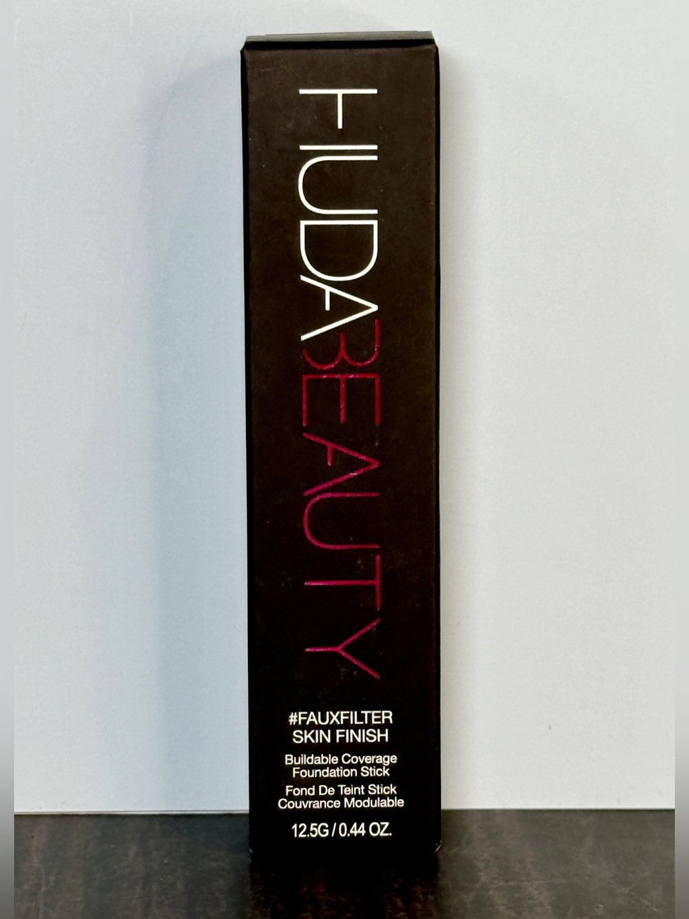 HUDA BEAUTY #FauxFilter Skin Finish Foundation Stick (Dulce De Leche)